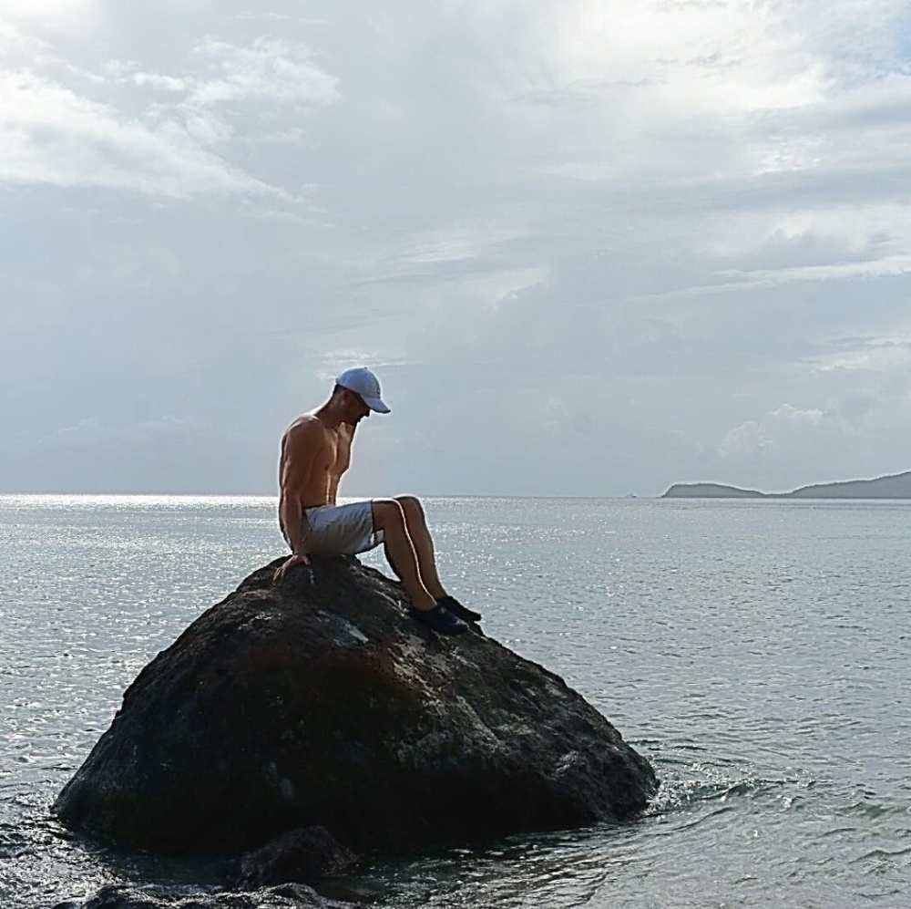 Johnny - Picture 3 of 8